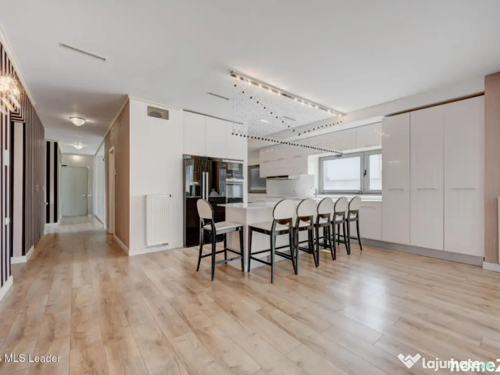 Penthouse | 181.35 MP | Piata Romana | Aurel Vlaicu