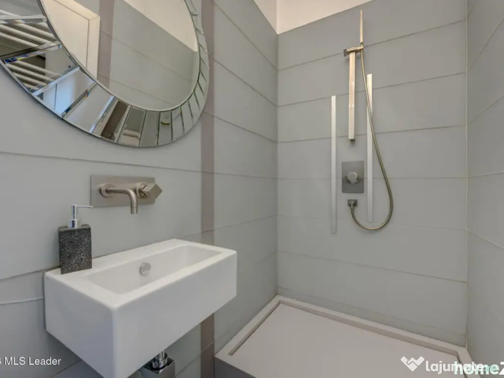 Penthouse | 181.35 MP | Piata Romana | Aurel Vlaicu