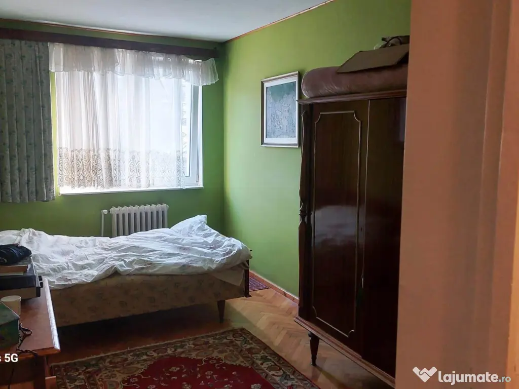 Apartament de vânzare 3 camere Cluj-Napoca cart. Gheorgheni aleea Băița nr. 4 etaj 3/4