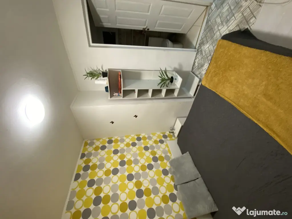 închiriez apartament Tomis Nord ,City park 