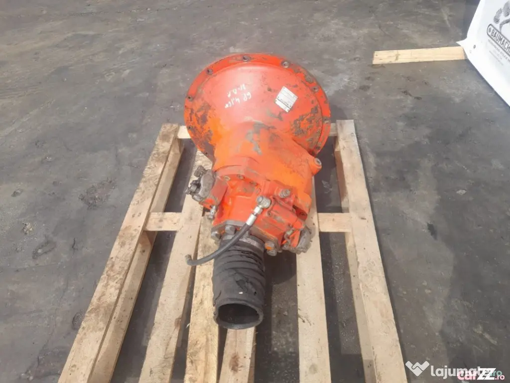 Pompă hidraulică Hydromatik A8VSR1R101F1 pentru excavator pe șenile OK 