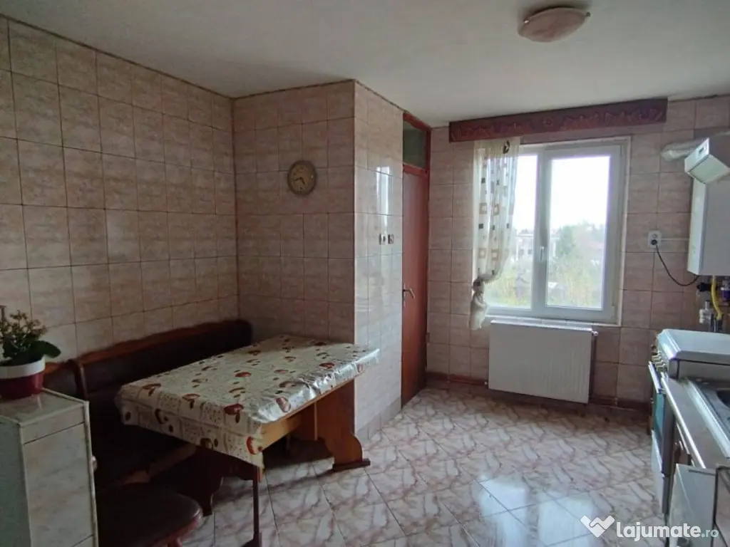 Apartament cu 2 camere 