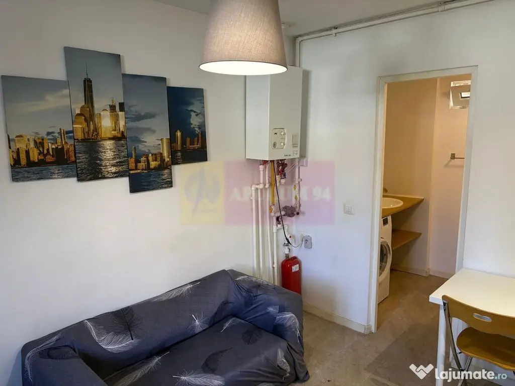 Garsoniera 33mp curte 50mp zona Metrou Tineretului COMISI... 
