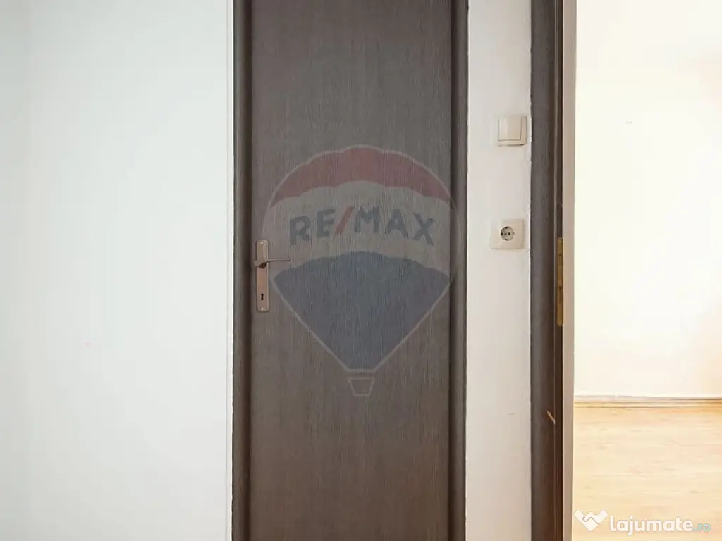 SPATIU 40 MP UTILI CU VAD | BULEVARDUL ALEXANDRU VLAHUTA ... 