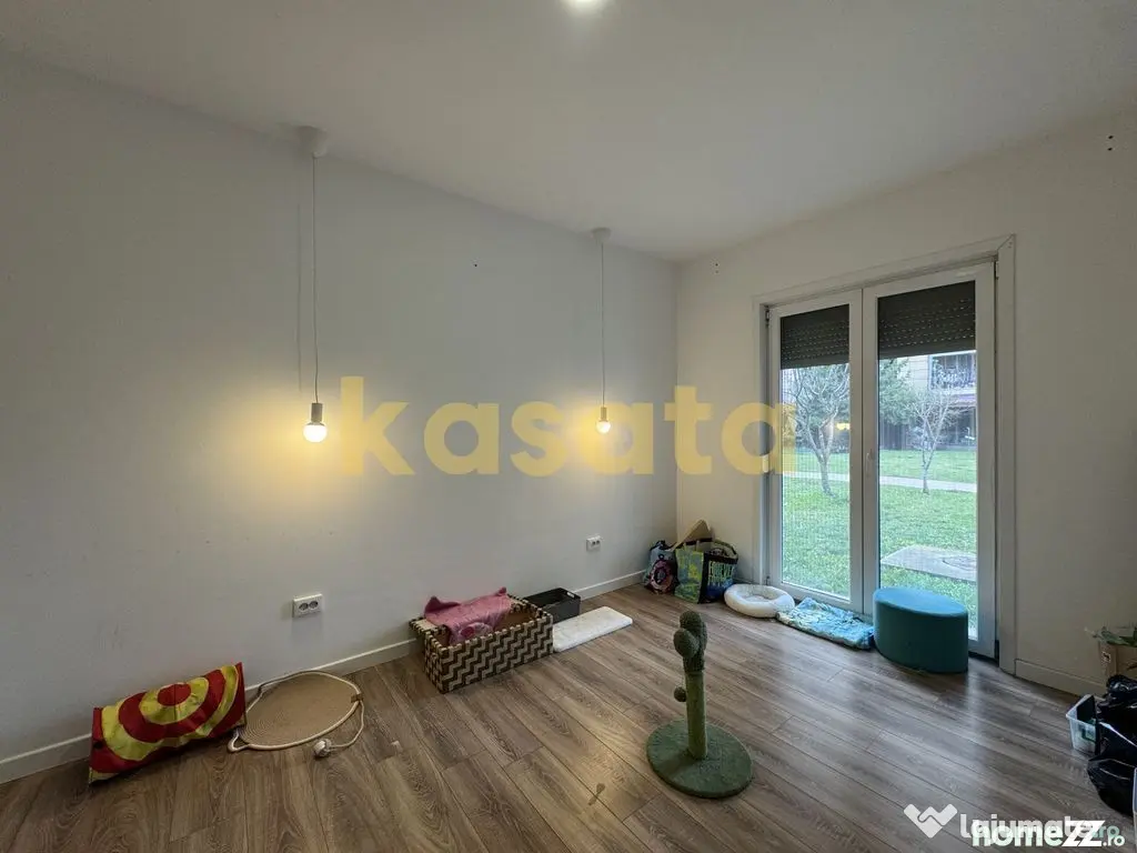 Apartament 3 camere parter/terasa 30mp/curte 50 mp/Cosmop...