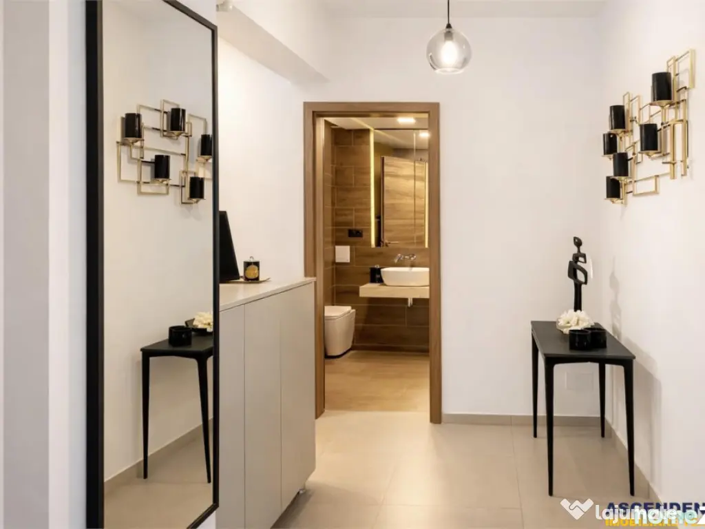 Lux, decomandat, balcon, loc parcare, Cosmopolit, Brasov 