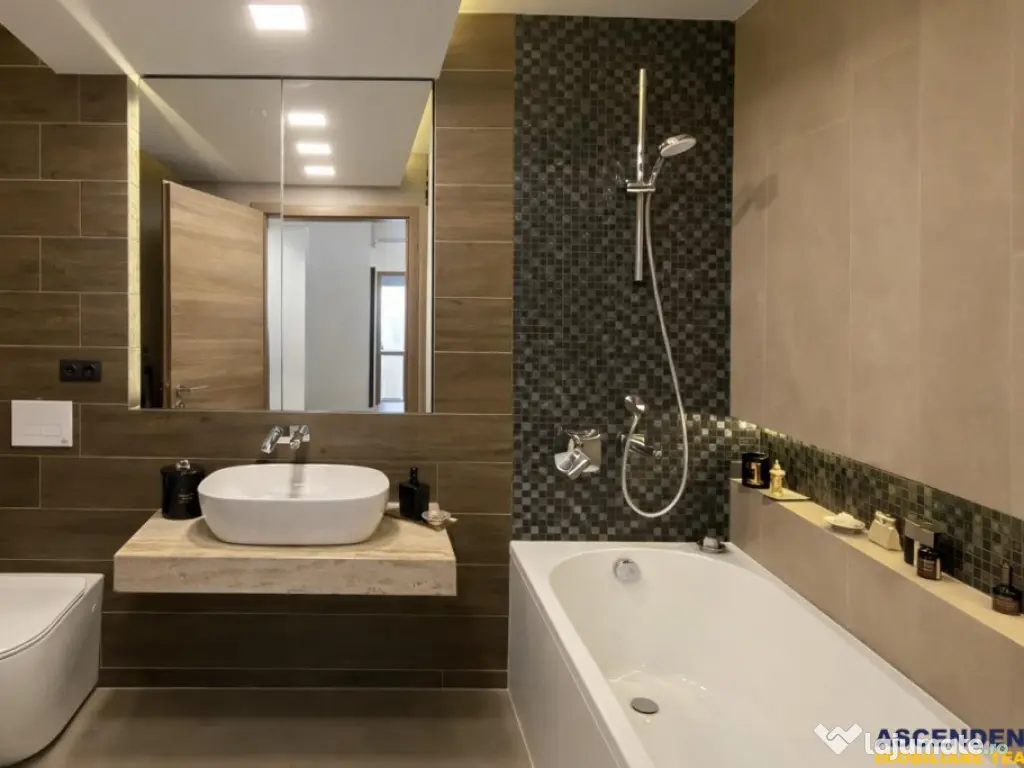 Lux, decomandat, balcon, loc parcare, Cosmopolit, Brasov 