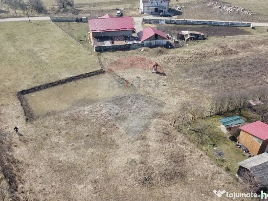 Teren intravilan Aghiresu-Fabrici comuna Aghiresu toate u... 