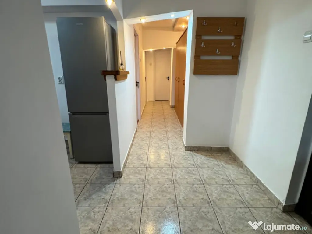 Închiriez apartament 3 camere,renovat,zona Lidl Exercițiu 