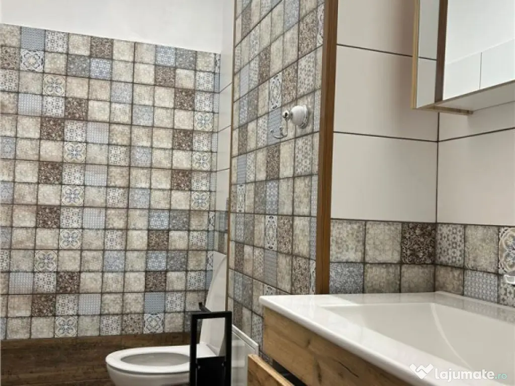 Apartament 4 camere LUX de inchiriat – Centrul Civic, l... 