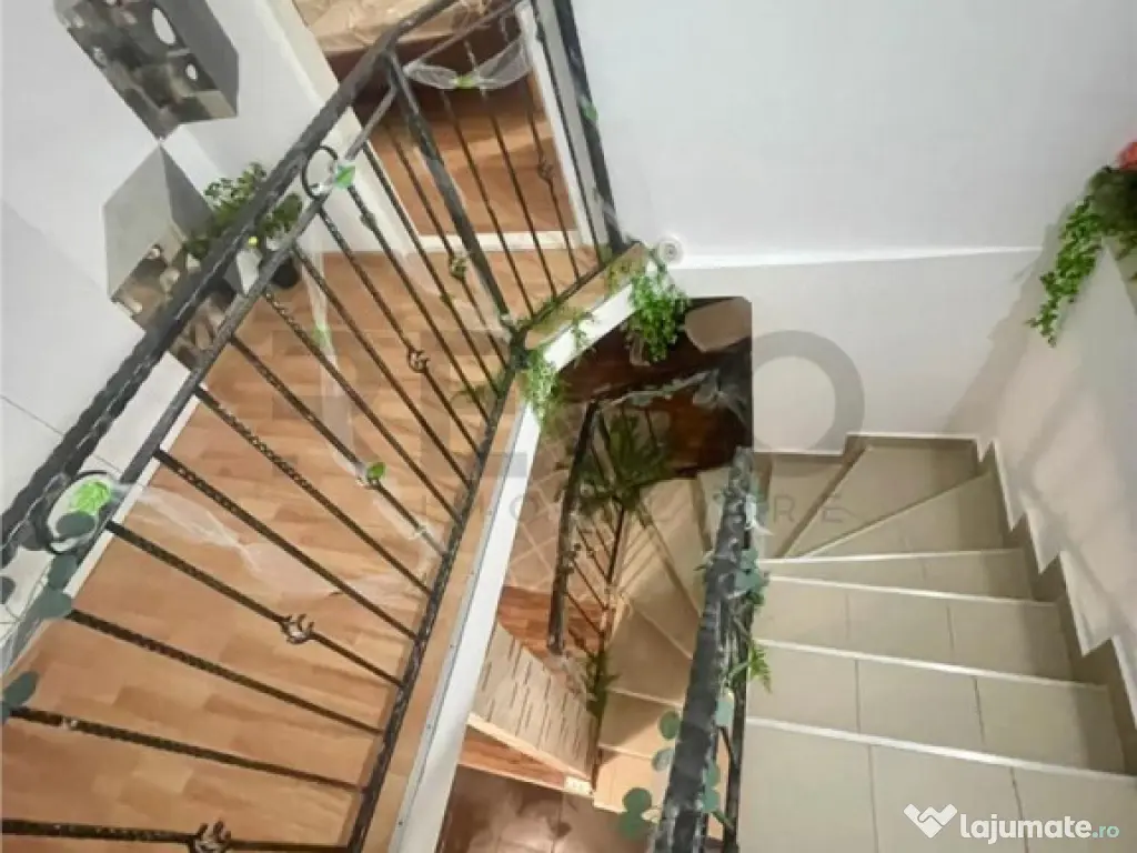 RECO Apartament cu 4 camere decomandat 2 parcari disponibile 