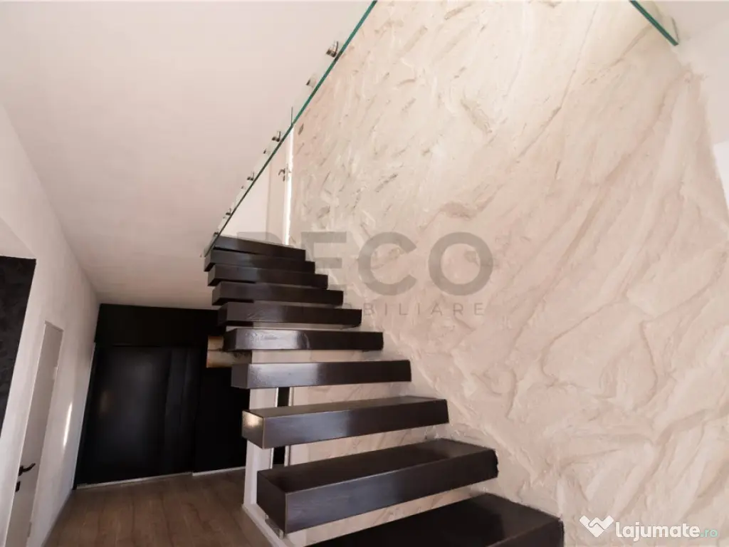 Casa premium de – Oradea, Strada Colinelor | 300 mp uti... 