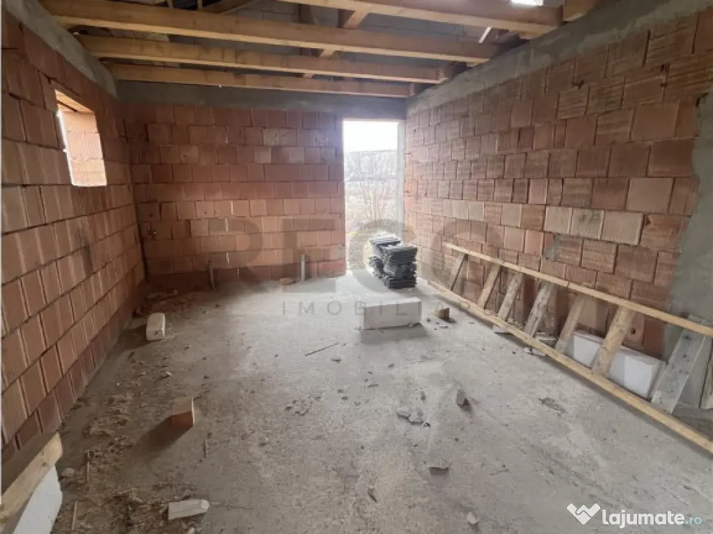 RECO, Casa la rosu, Zona Alesd la super pret!