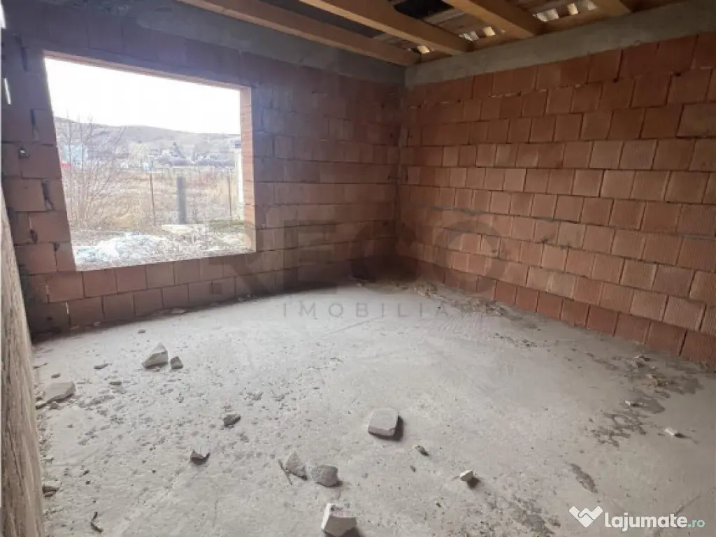 RECO, Casa la rosu, Zona Alesd la super pret!