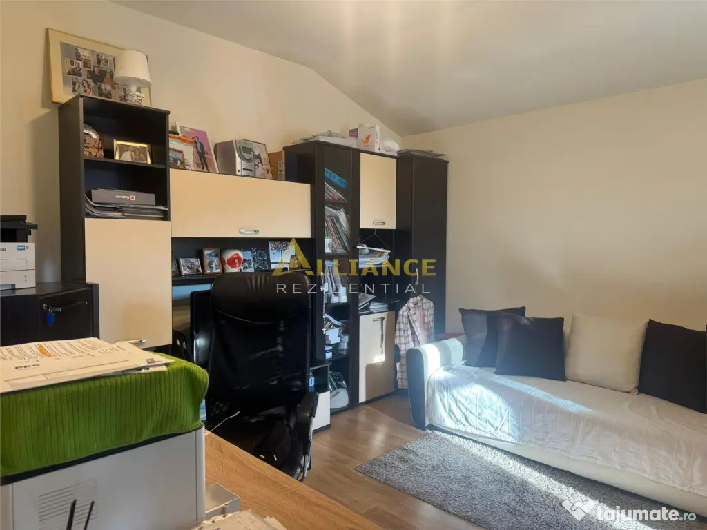 Casa tip duplex ~ 4 camere 2 bai ~ teren 200mp 