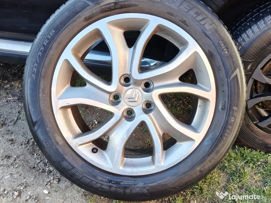 Dezmembrez Citroën C-crosser 