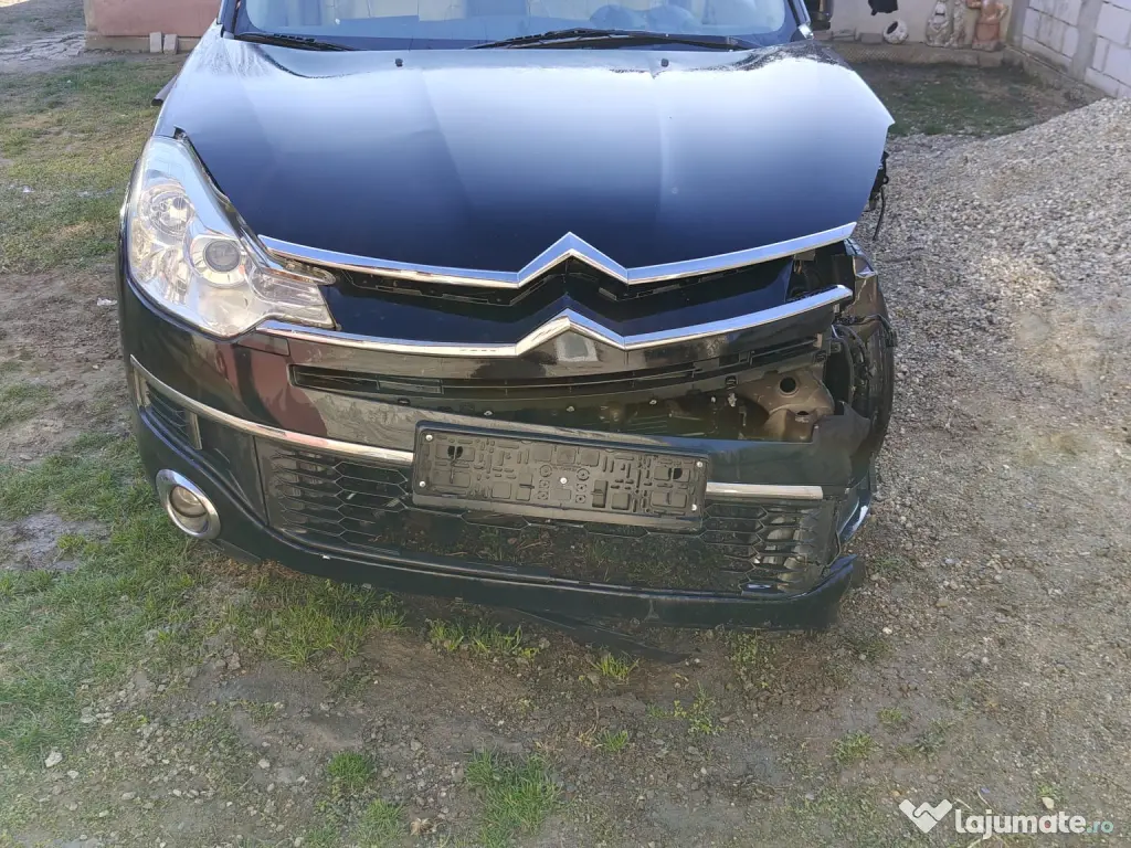 Dezmembrez Citroën C-crosser 