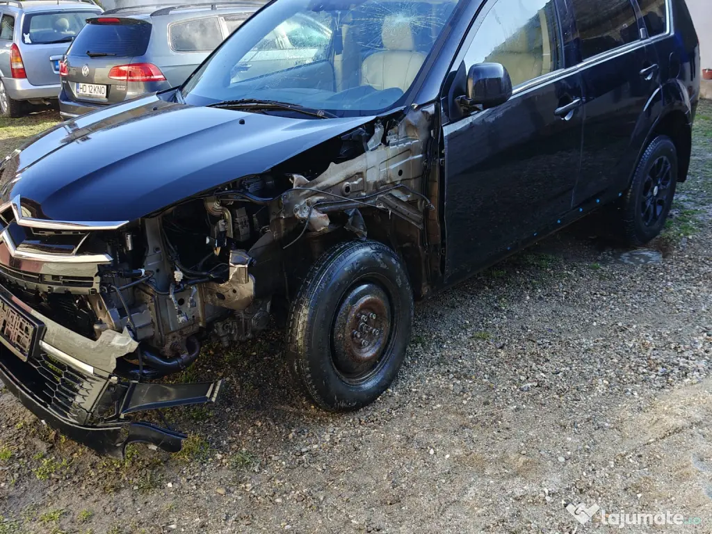 Dezmembrez Citroën C-crosser 