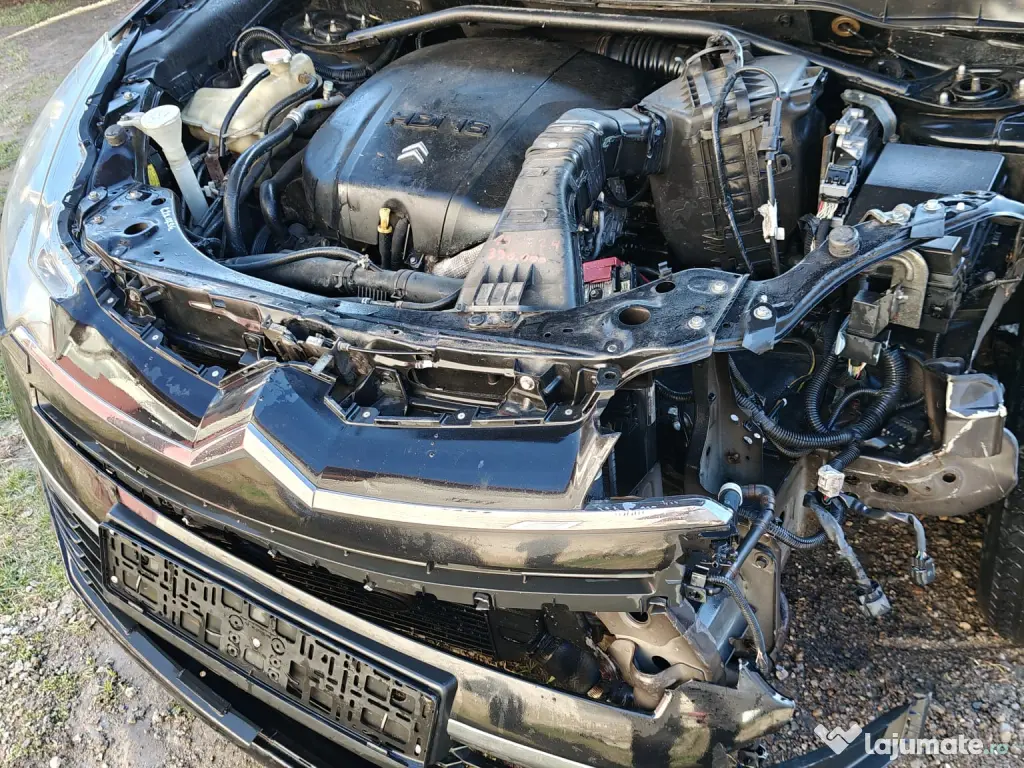 Dezmembrez Citroën C-crosser 