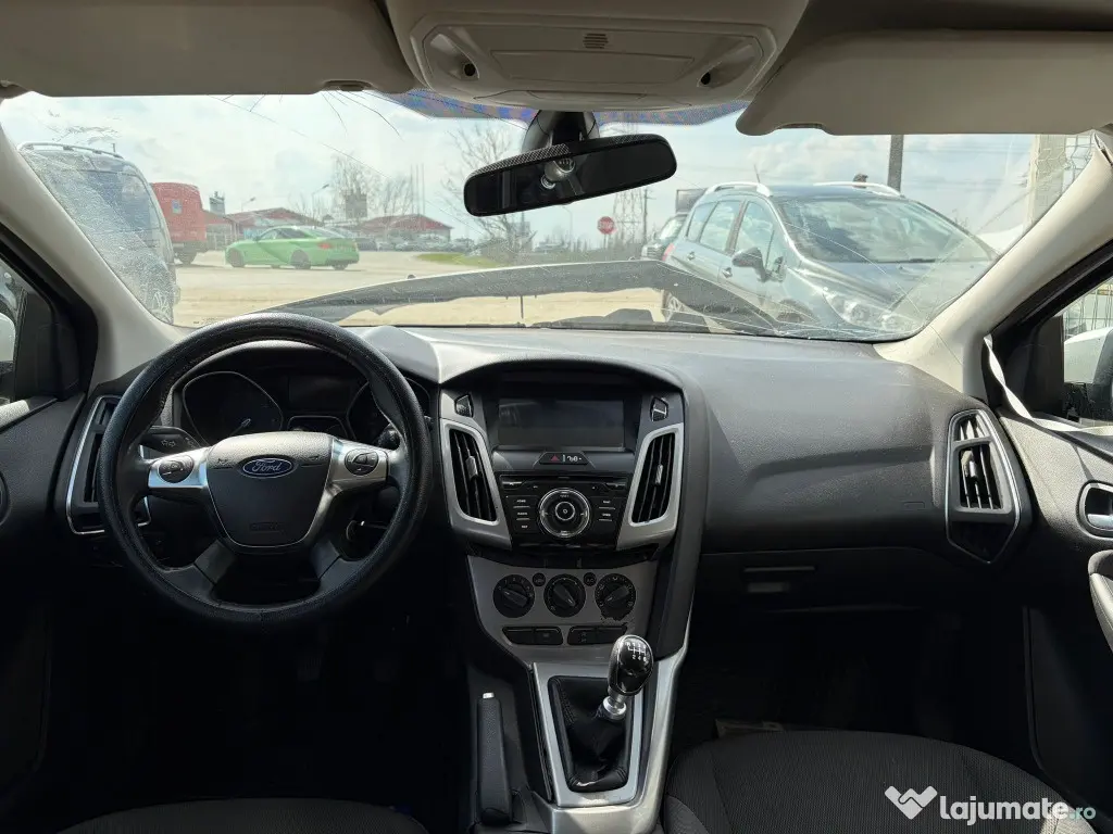 Dezmembrez Ford Focus 3 Turnier 1.6 Tdci T1DB 115 Cai an 2013 140.000 km 