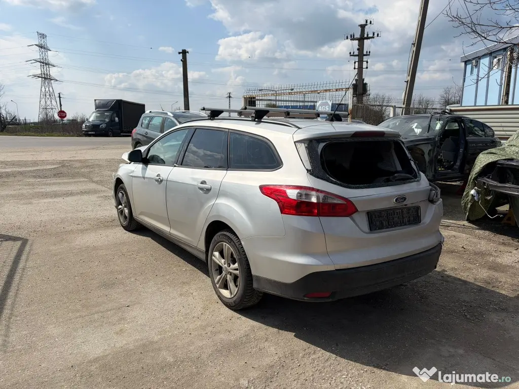 Dezmembrez Ford Focus 3 Turnier 1.6 Tdci T1DB 115 Cai an 2013 140.000 km 