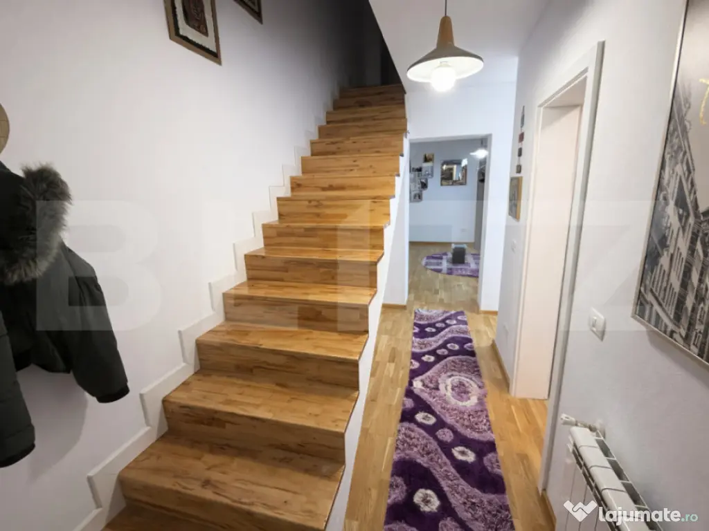 Duplex modern 130 mp, garaj, teren 220 mp, Bărăbanț 