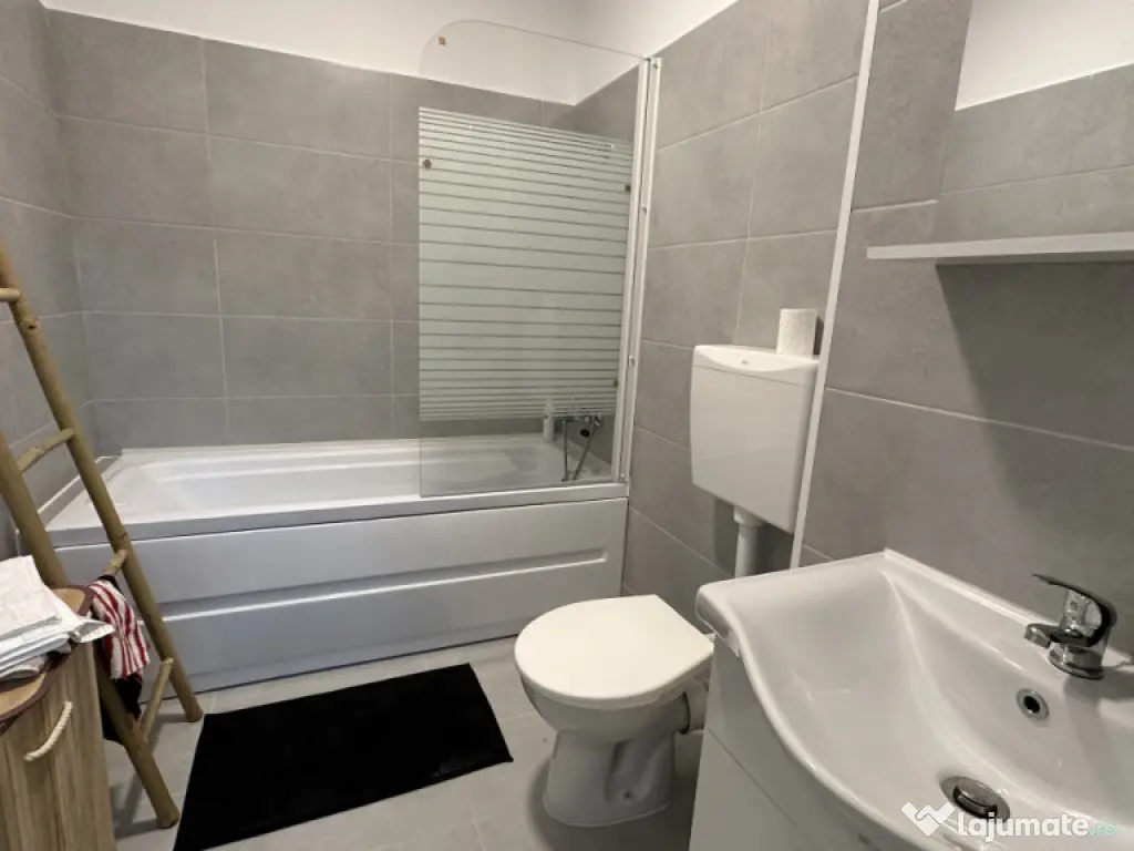 Garsoniera moderna pe Calea Surii Mici 