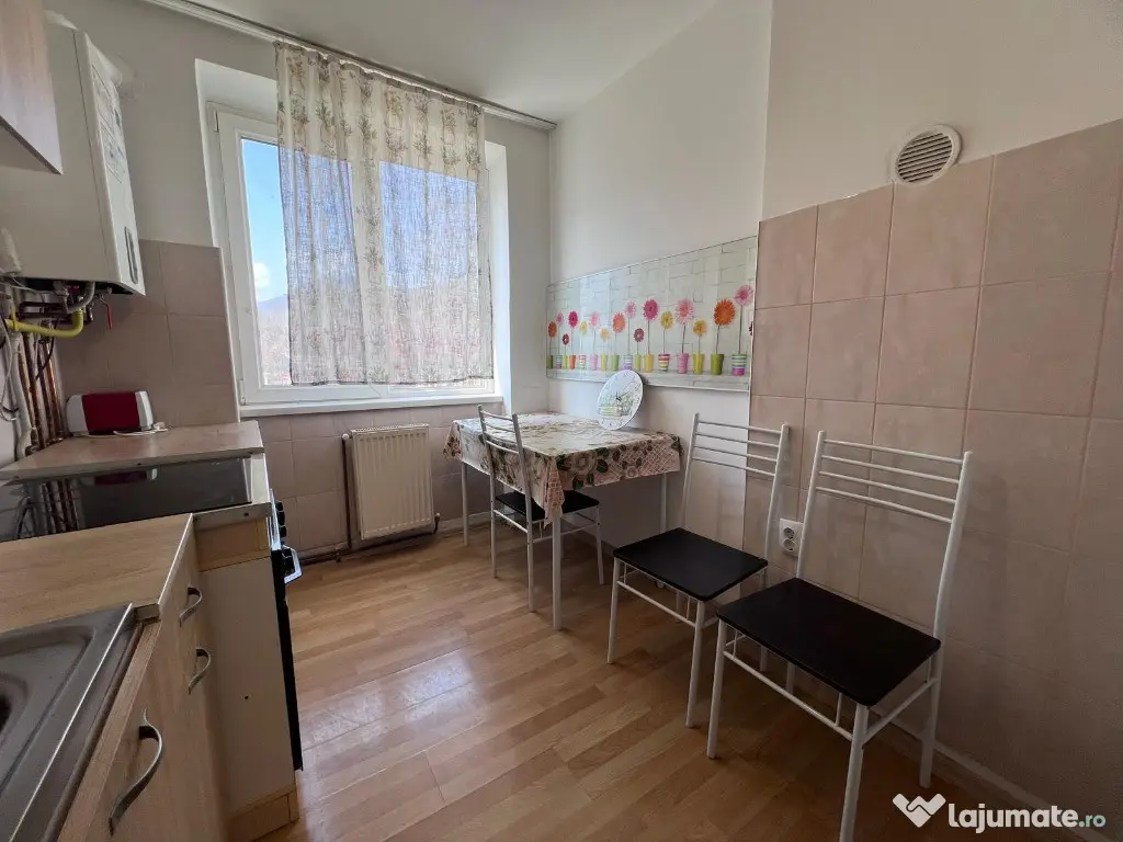 Apartament 2 camere,etaj 2, zona Ultracentrala 