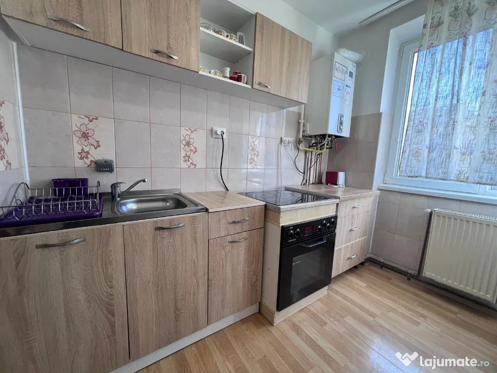 Apartament 2 camere,etaj 2, zona Ultracentrala 