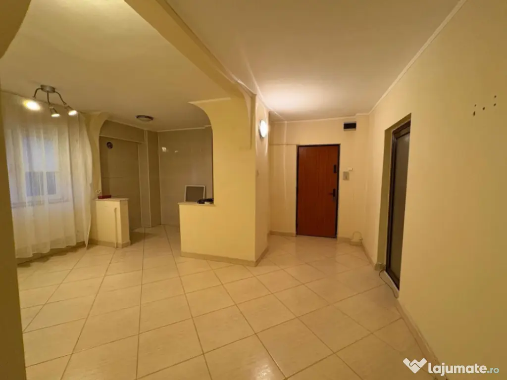 Panduri | 3 camere | 78mp | et 8 | 170.000 euro