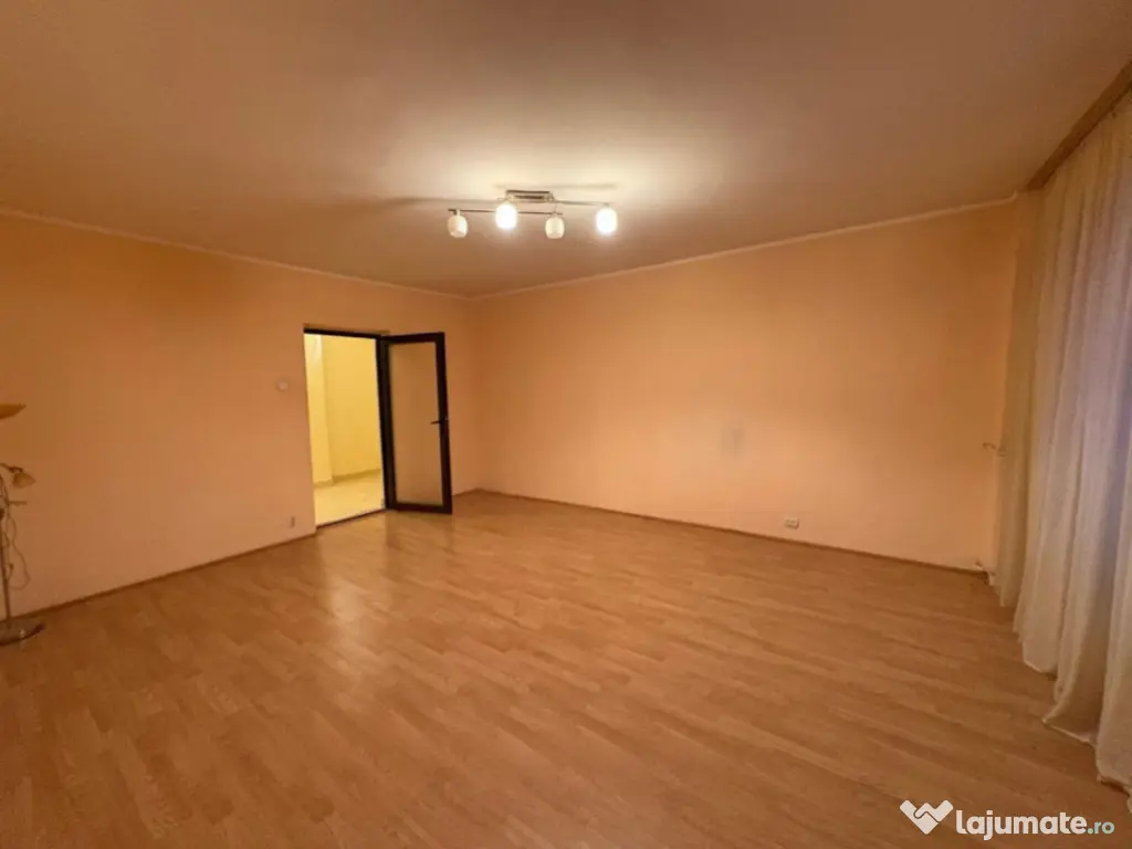 Panduri | 3 camere | 78mp | et 8 | 170.000 euro