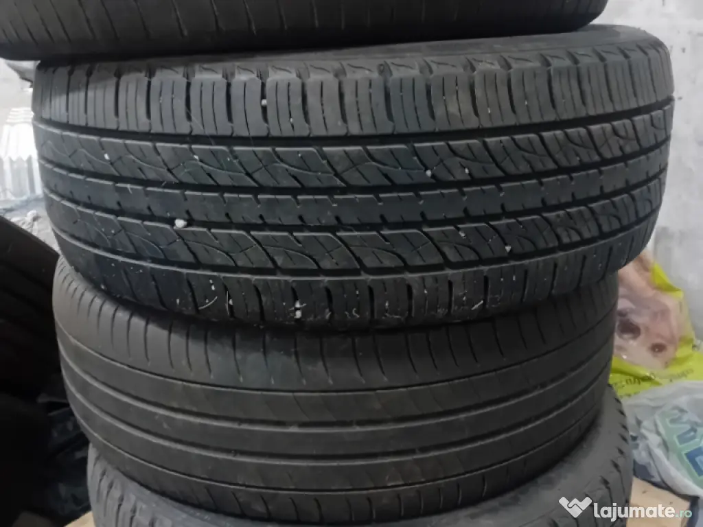 Vând 4 anvelope de vara 215/55/18 