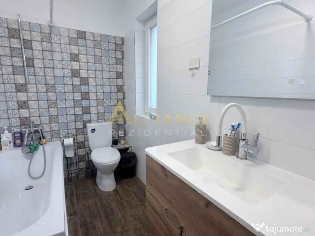 Casa Individuala Mobilata Complet - 4 camere - 2 bai - 258mp 