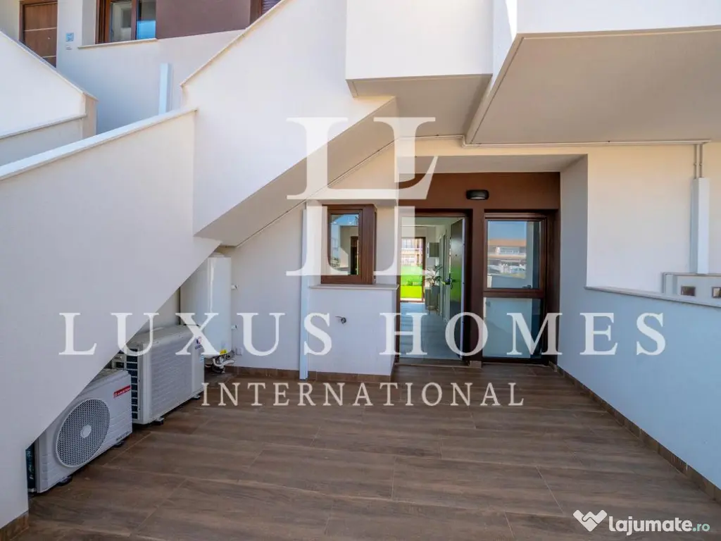 Apartament la parter cu terasă, acces la piscină situat într-un cartier liniștit 