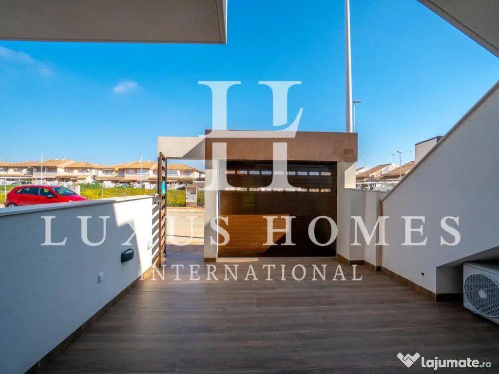 Apartament la parter cu terasă, acces la piscină situat într-un cartier liniștit 