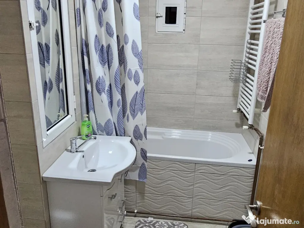 Închiriez apartament 2 camere,mobilat și utilat. Fără ucraineni și fără fumători