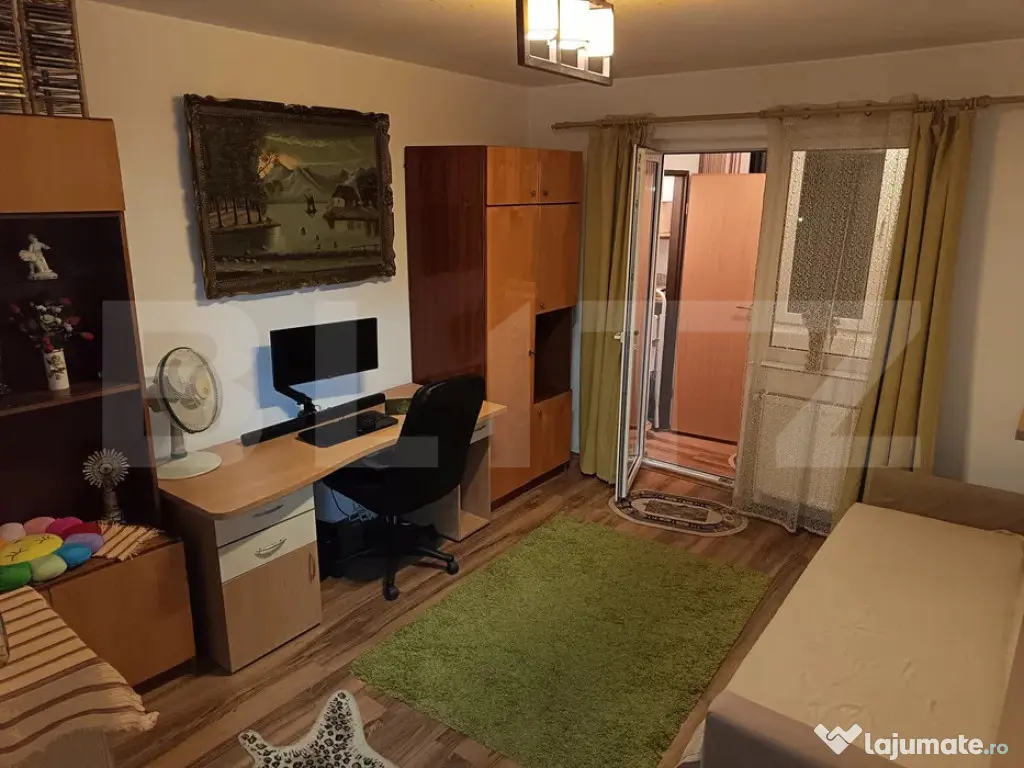 Apartament 2 camere, etaj intermediar, parcare, Dambu Rotund