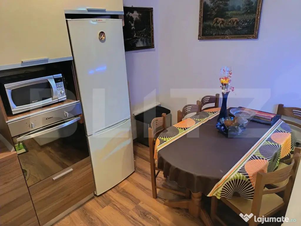 Apartament 2 camere, etaj intermediar, parcare, Dambu Rotund