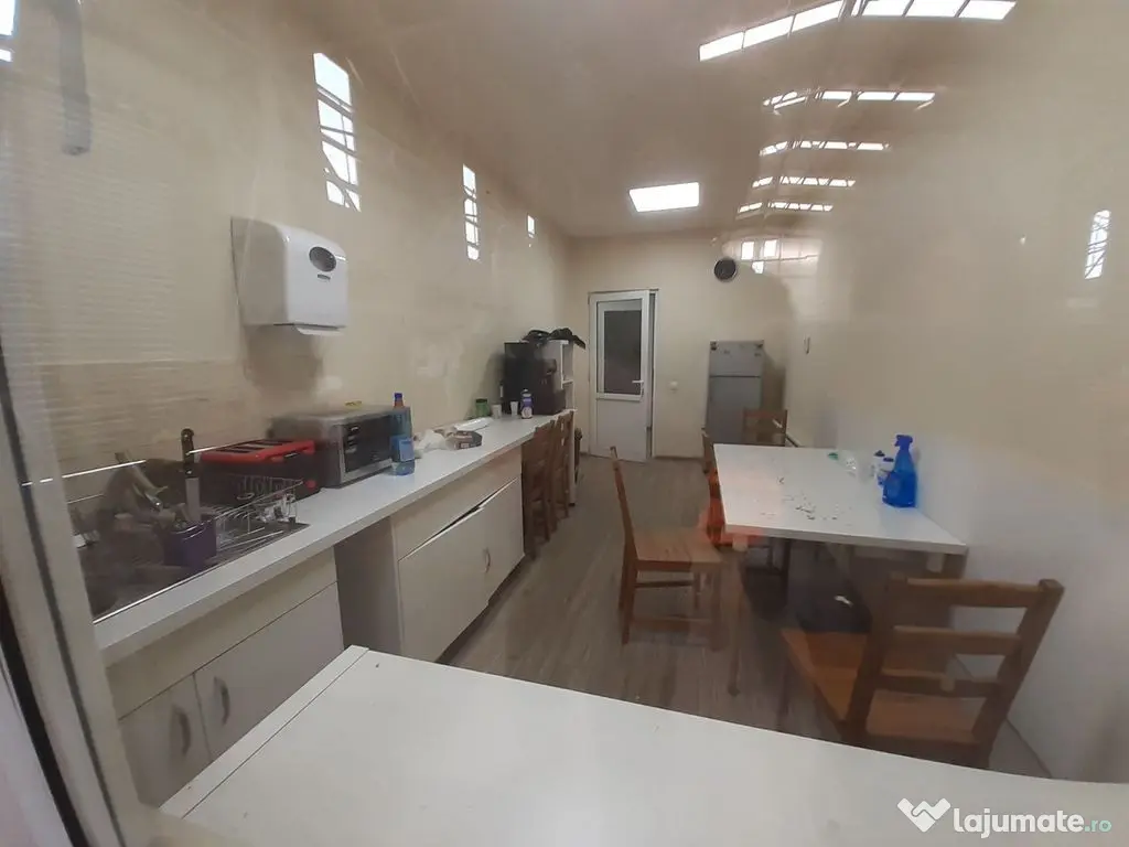 Hala de 1500 mp in zona metrou Basarabia 