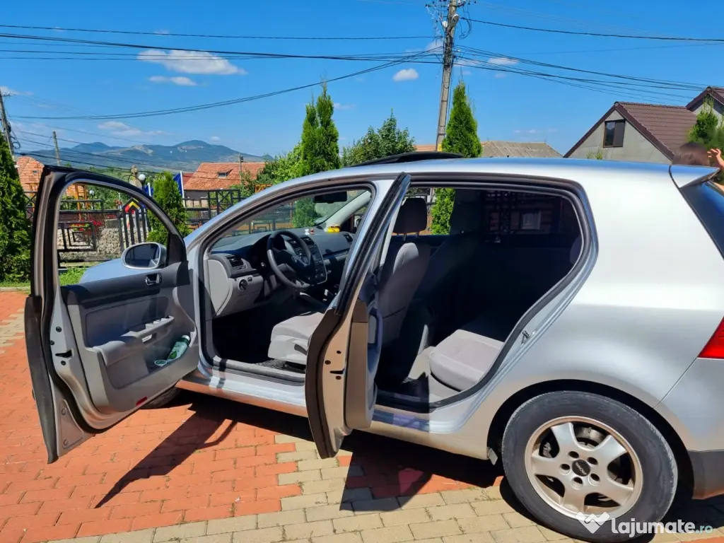 Vw golf 5  1.6 Benzină 