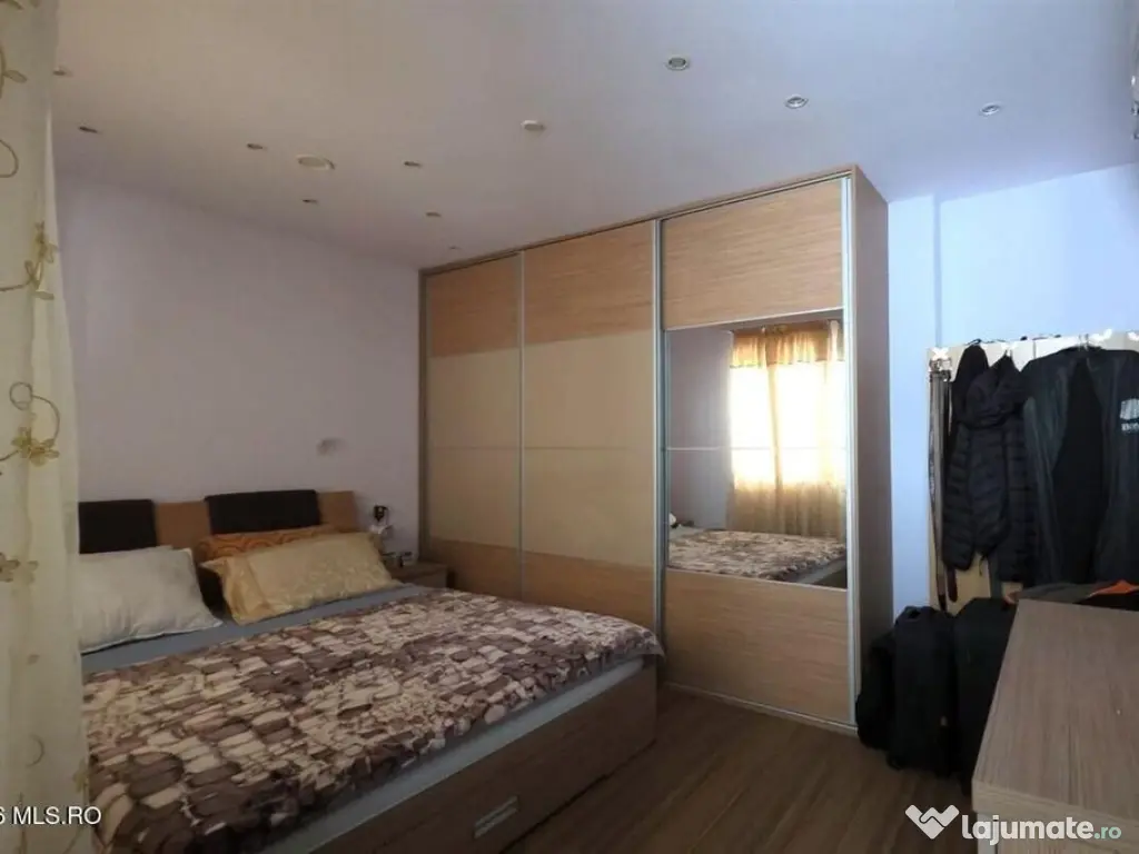 Piata Chiliei - Sectia 1, casa cu 191 mp teren si 10 metr... 