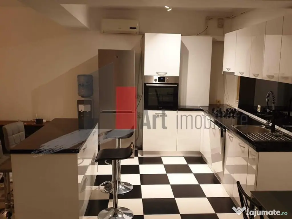 Apartament 80 mp + 4 mp balcon, loc de parcare privat Mil... 