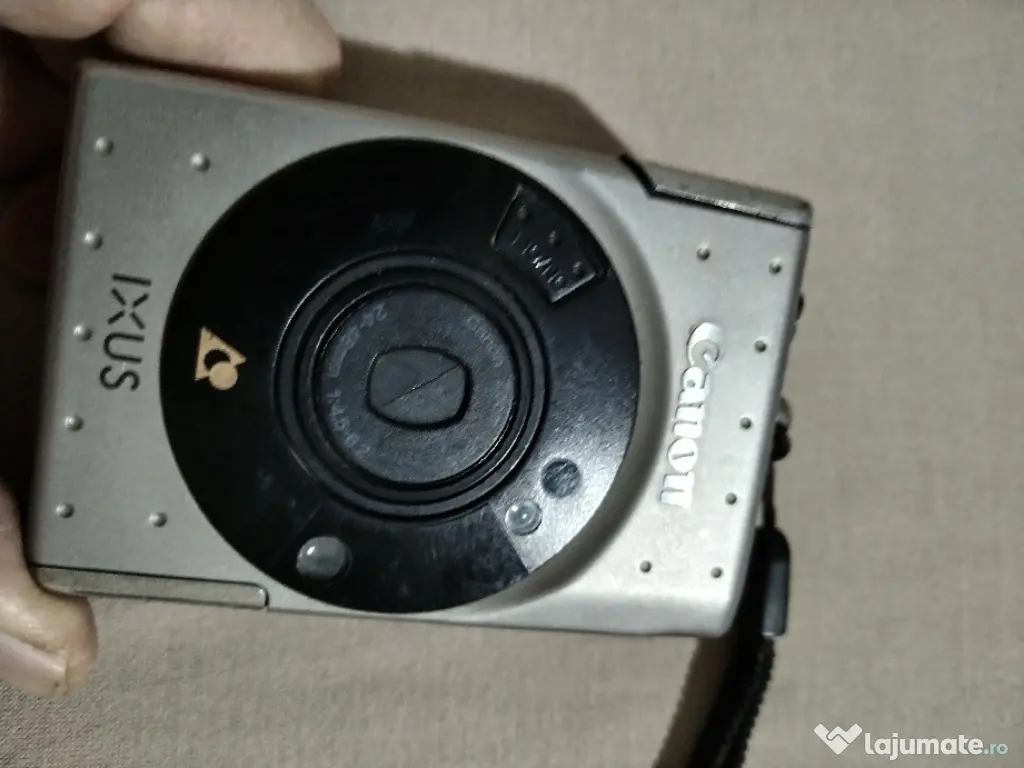 camera foto Canon Ixus japoneză 