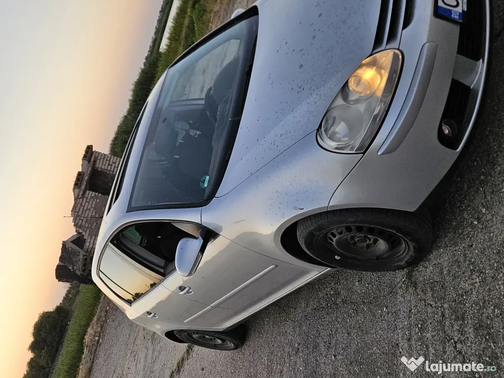 Vând vw golf 5, 1.6 benzină 