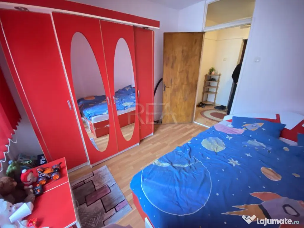 3 camere- Etaj Intermediar-Margeanului 