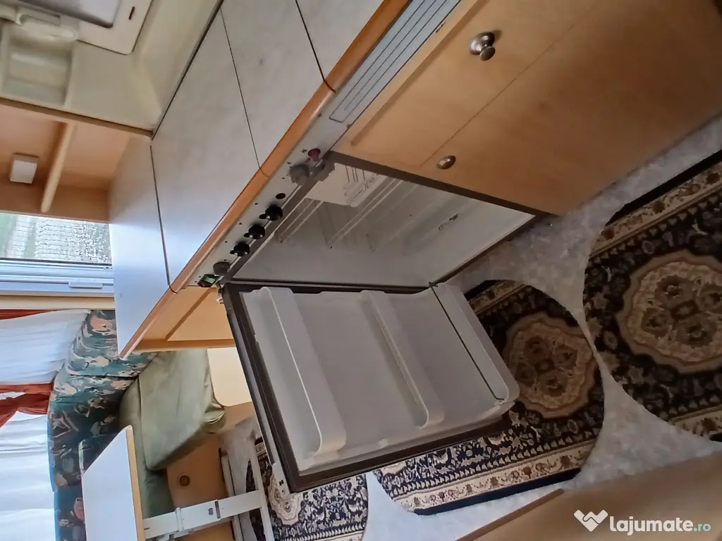 Rulota înmatriculată an 1996 