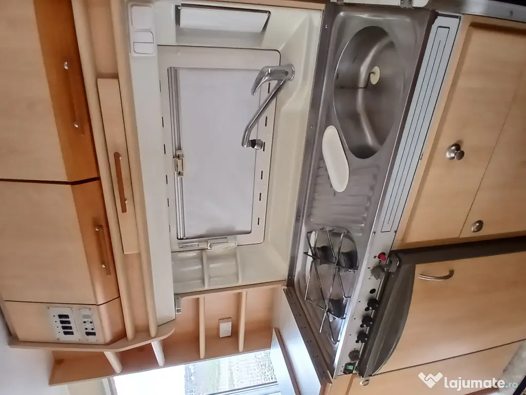 Rulota înmatriculată an 1996 