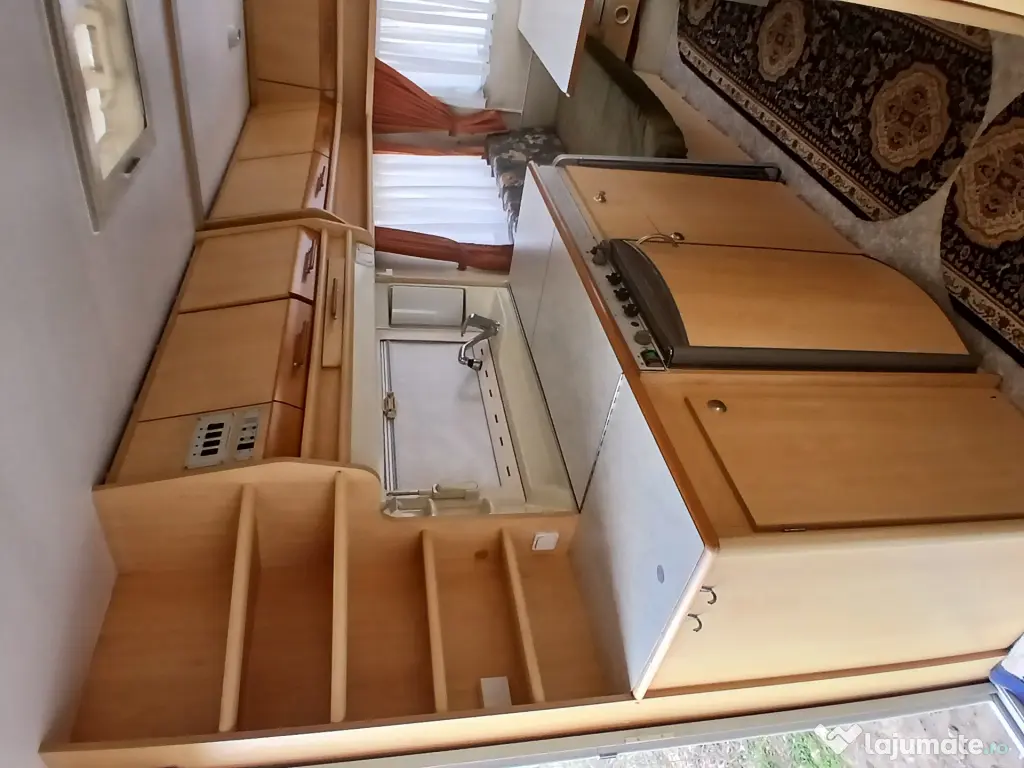 Rulota înmatriculată an 1996 