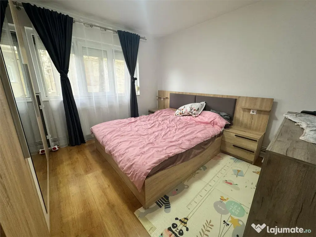 3 camere - 2 bai - Parter inalt 