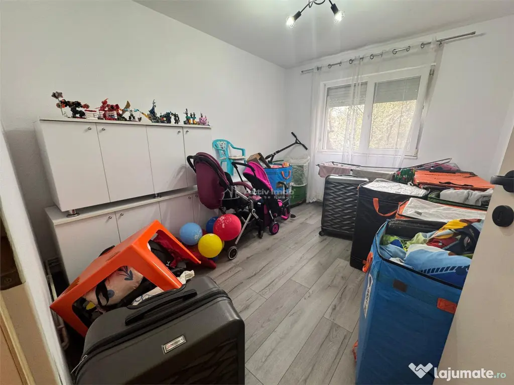 3 camere - 2 bai - Parter inalt 